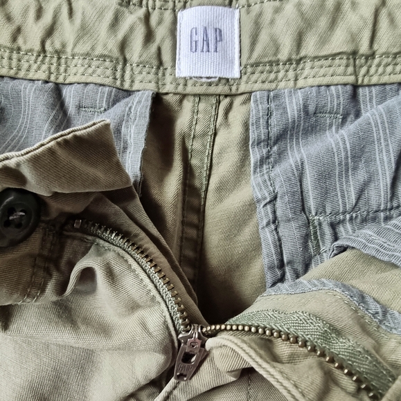 🌟3/$40 Sale!Mix & Match🌟 Gap Men's Khaki Shorts - Picture 6 of 10